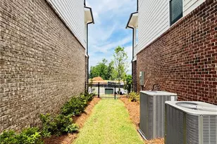 657 Smt Hl Wy, Cumming, GA 30040 - Photo 49