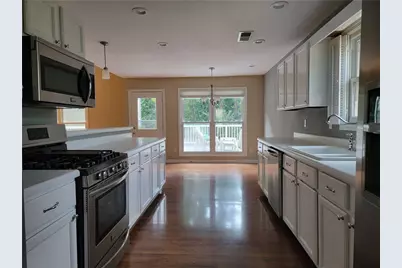 2790 Suwanee Lakes Trail, Suwanee, GA 30024 - Photo 7