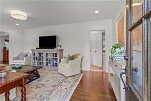 500 Carolwood Ln, Atlanta, GA 30342 - Photo 5