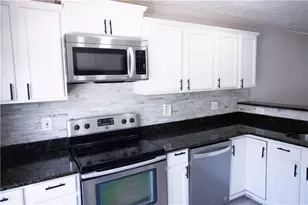 4361 Beaverton Cir, Loganville, GA 30052 - Photo 9