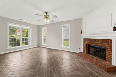 370 Manor Glen Drive, Suwanee, GA 30024 - Photo 9