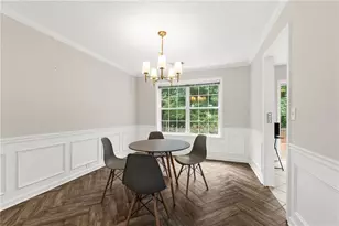 370 Manor Glen Dr, Suwanee, GA 30024 - Photo 11