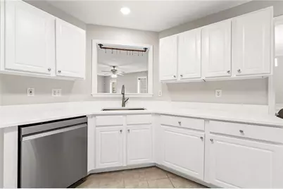 370 Manor Glen Drive, Suwanee, GA 30024 - Photo 19