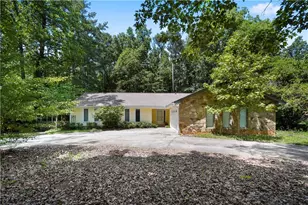 281 Northgate Trce, Roswell, GA 30075 - Photo 1