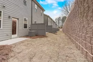 1632 Gunnin Trce NW, Atlanta, GA 30318 - Photo 31