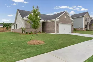 134 Kenney Wy, Locust Grove, GA 30248 - Photo 3