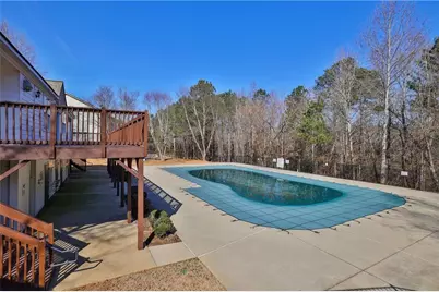 2369 Suwanee Pointe Drive, Lawrenceville, GA 30043 - Photo 7