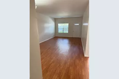 2369 Suwanee Pointe Drive, Lawrenceville, GA 30043 - Photo 9