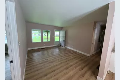 285 Queen Helen Lane, Jonesboro, GA 30236 - Photo 5