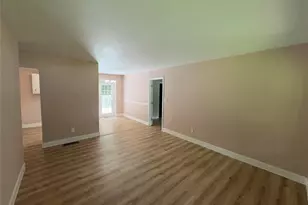 285 Queen Helen Ln, Jonesboro, GA 30236 - Photo 3