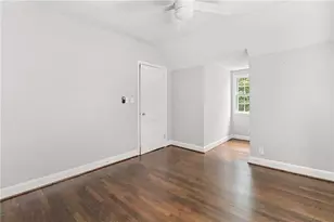 469 Mellview Ave SW, Atlanta, GA 30310 - Photo 17