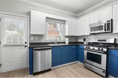 3675 Peachtree Road NE #45, Atlanta, GA 30319 - Photo 11