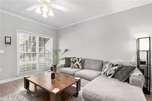 3675 Peachtree Rd NE, Atlanta, GA 30319 - Photo 27