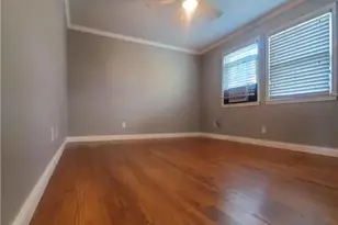 1042 NE Saint Charles Ave NE, Atlanta, GA 30306 - Photo 11