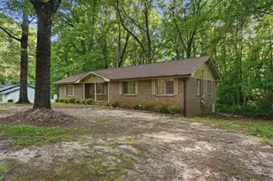 129 Diane Dr, Griffin, GA 30223 - Photo 3