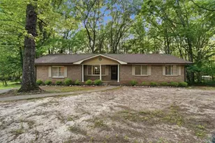 129 Diane Dr, Griffin, GA 30223 - Photo 1