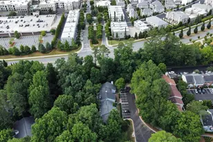 2380 Newport Landing, Alpharetta, GA 30009 - Photo 3