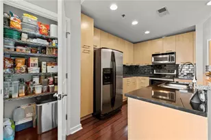 3324 Peachtree Rd NE, Atlanta, GA 30326 - Photo 13