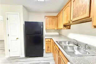 1425 Maple Valley Ct, Union City, GA 30291 - Photo 11