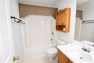 2523 Haynes Meadow Ct, Grayson, GA 30017 - Photo 19