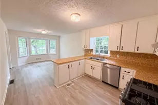 6658 Dearborn Dr, Acworth, GA 30102 - Photo 7