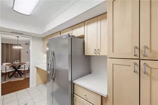6851 Roswell Rd NE, Atlanta, GA 30328 - Photo 9