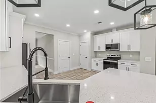4392 Navajo Ln SE, Acworth, GA 30102 - Photo 9