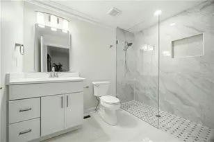 1390 Tennis Ct Pl, Roswell, GA 30075 - Photo 9