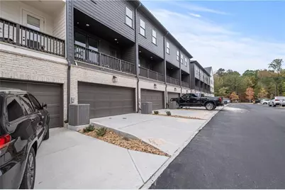 6562 Beacon Drive, Atlanta, GA 30328 - Photo 19