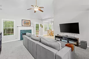 137 Pecan Crescent, Newnan, GA 30265 - Photo 5
