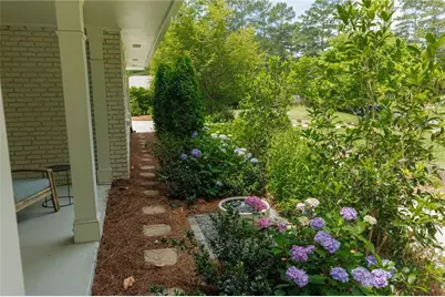 2933 Danbyshire Court NE, Atlanta, GA 30345 - Photo 5