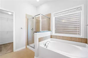 4950 Breezewood Cir, Alpharetta, GA 30004 - Photo 23