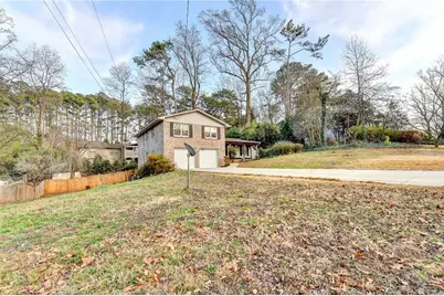 4081 Longview Drive, Atlanta, GA 30341 - Photo 5