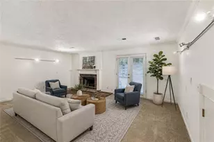 878 Lake Hollow Blvd SW, Marietta, GA 30064 - Photo 9