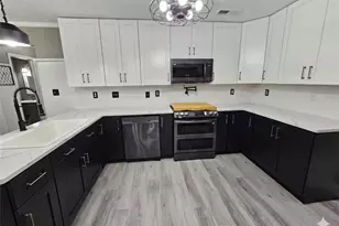 855 John Ct, Lawrenceville, GA 30046 - Photo 3