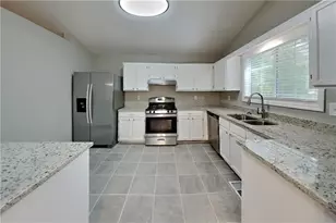 603 Brolley Ct, Woodstock, GA 30189 - Photo 3
