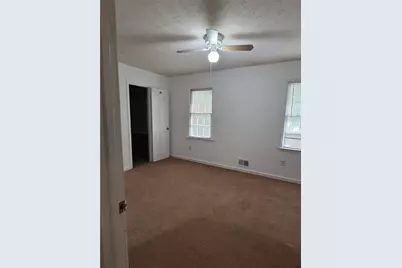 876 Indian Lake Drive NW, Lilburn, GA 30047 - Photo 7
