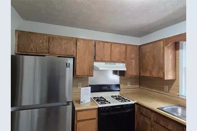 876 Indian Lake Drive NW, Lilburn, GA 30047 - Photo 3