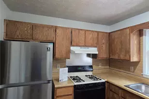 876 Indian Lake Dr NW, Lilburn, GA 30047 - Photo 3