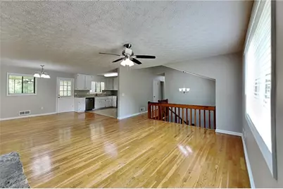 151 Castleair Drive NE, Kennesaw, GA 30144 - Photo 3