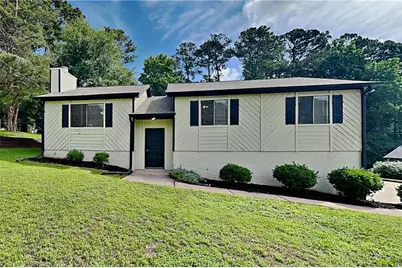 151 Castleair Drive NE, Kennesaw, GA 30144 - Photo 1