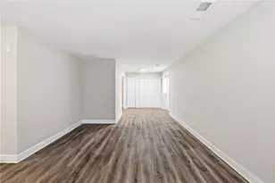 310 Flagstone Dr SW, Atlanta, GA 30331 - Photo 9