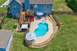 1010 Gold Finch Dr, Jefferson, GA 30549 - Photo 3