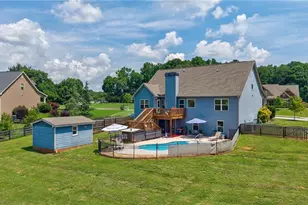 1010 Gold Finch Dr, Jefferson, GA 30549 - Photo 5