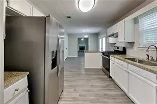 2010 Rocksram Dr, Buford, GA 30519 - Photo 7