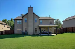 219 Traditions Dr, Loganville, GA 30052 - Photo 23