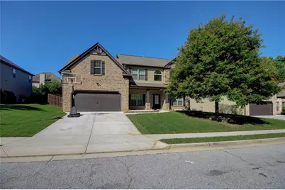 219 Traditions Drive, Loganville, GA 30052 - Photo 3