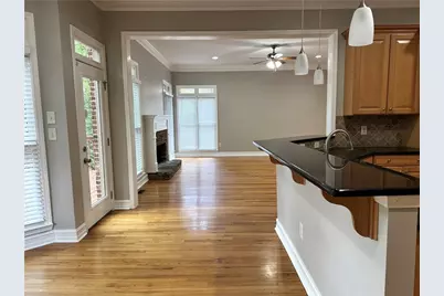 889 Lenox Ct NE, Atlanta, GA 30324 - Photo 17