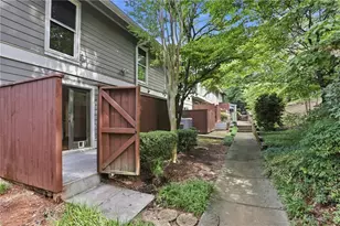 5056 Meadow Ln, Marietta, GA 30068 - Photo 29