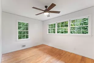 1685 Dunwoody Pl NE, Atlanta, GA 30324 - Photo 9